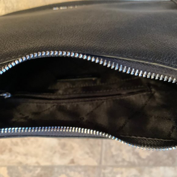 Michael Kors Shoulder Bag - Picture 4 of 5